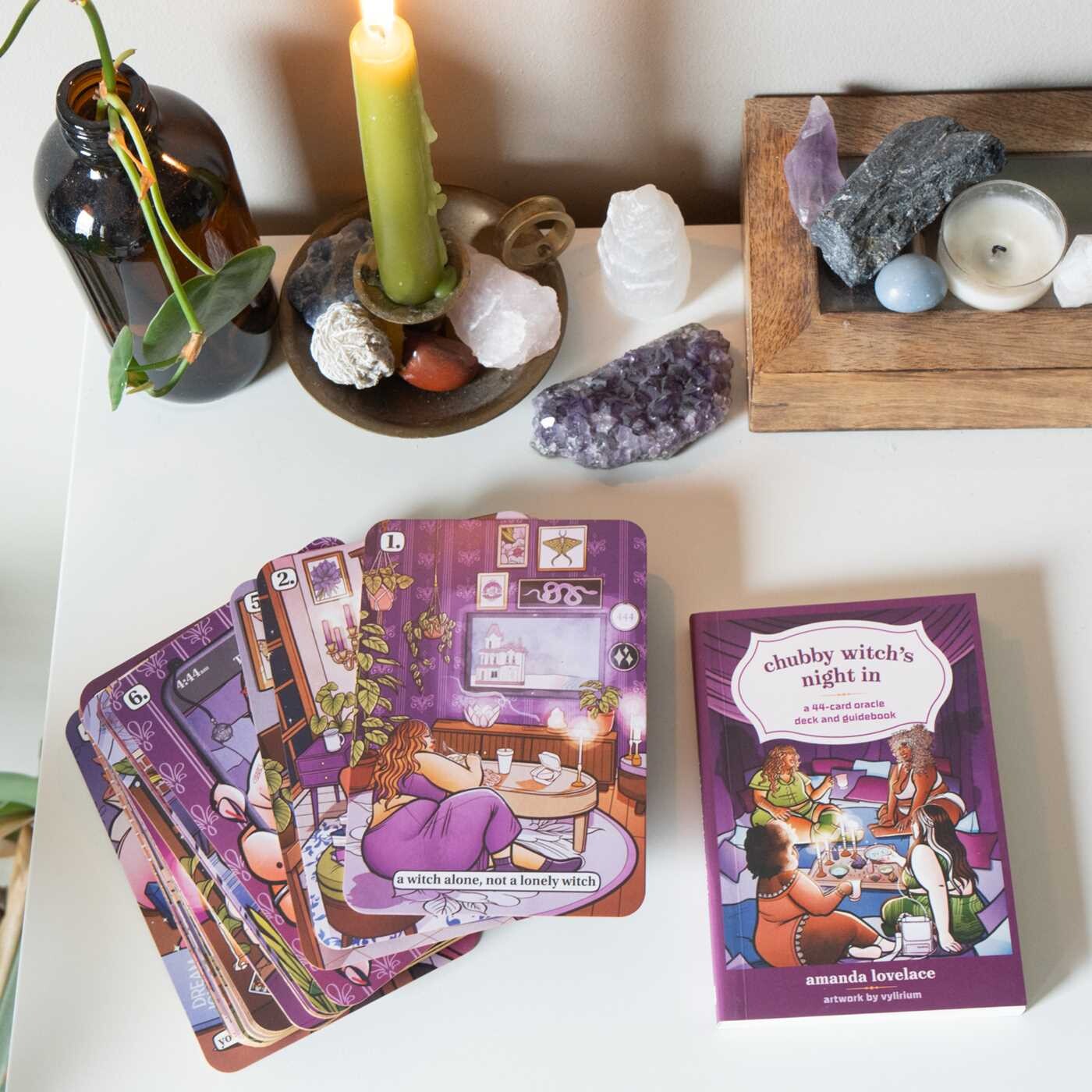 Chubby Witch's Night In Oracle Deck
