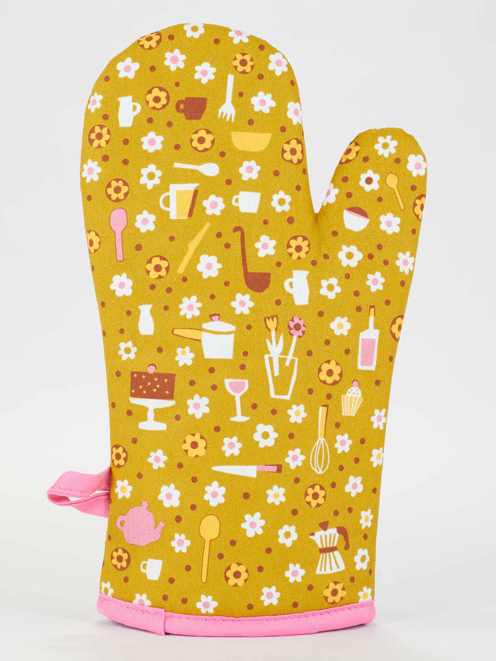 I Will Never Want Your Help Oven Mitt