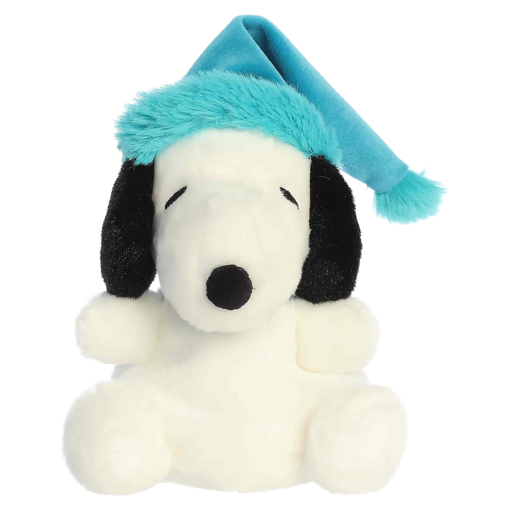 Peanuts Snoopy Bundled Up Palm Pals Plush 5"