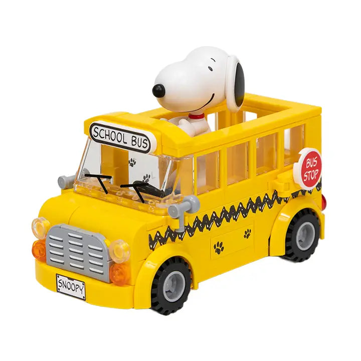 Peanuts Snoopy School Bus 3D Bricks Puzzle