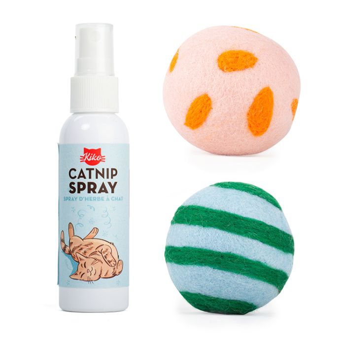 Spray & Play Catnip Wool Balls