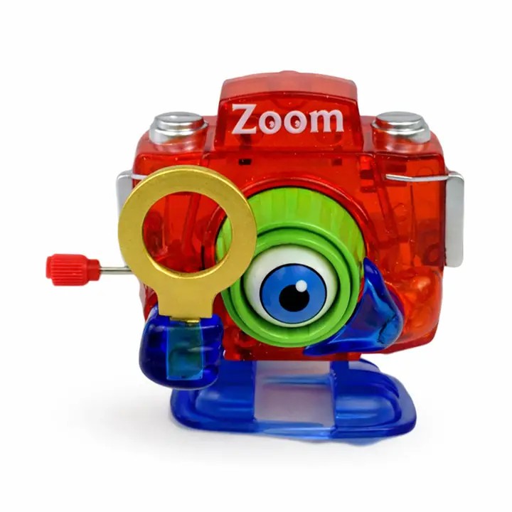 Wind-Up Camera Zoom Toy