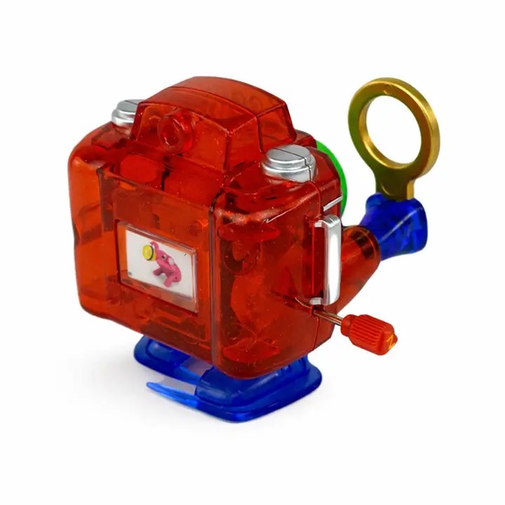Wind-Up Camera Zoom Toy