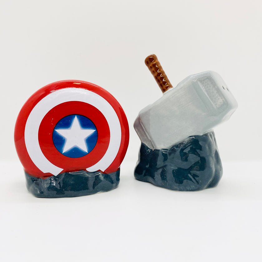 Captain America Shield And Thor Hammer Sculpted Salt & Pepper Set Marvel