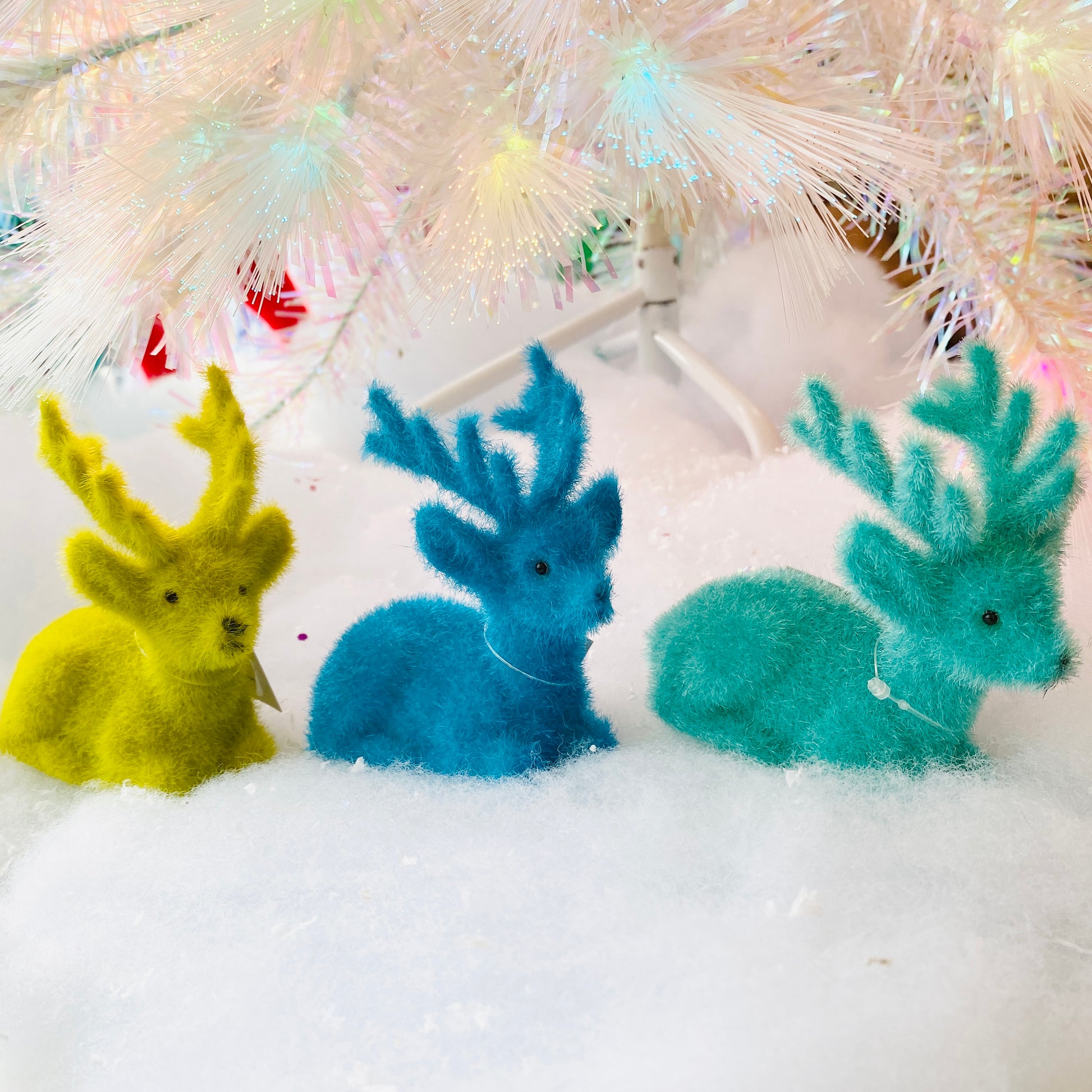 Flocked Deer Laying Assorted 4" (TURQOISE, TEAL, OR LIME)