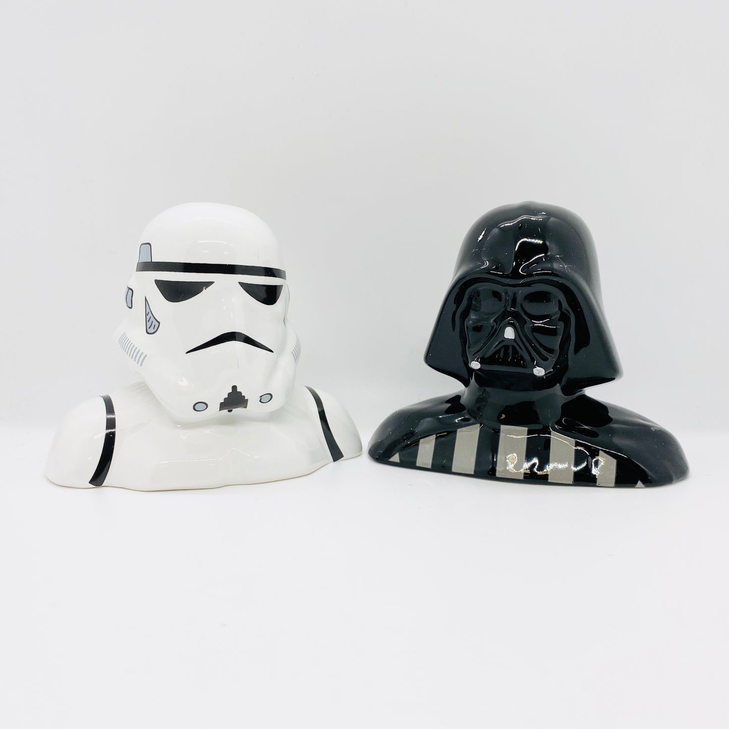 Stormtrooper And Darth Vader Sculpted Salt & Pepper Set Star Wars